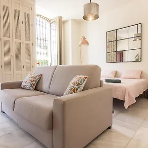 https://romantic-studio.1costadelsol.com