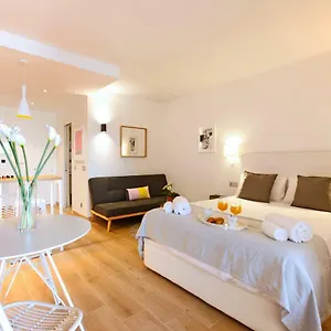 https://benal-beach-by-madflats-collection.es-andalucia.com